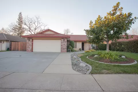 3676 Cherrywood Dr, Redding, CA 96002 photo 2
