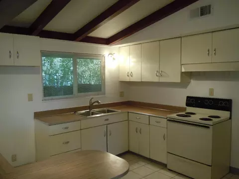 1385 Almond Ave, Redding, CA 96001 photo 23