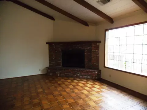 3620 Wasatch Dr, Redding, CA 96001 photo 2