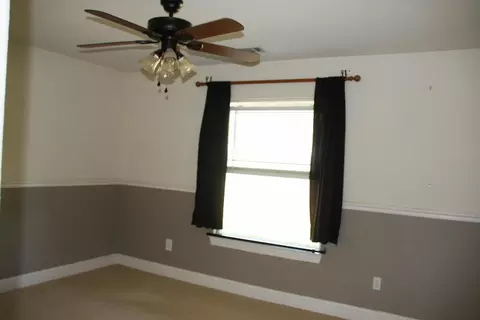 21193 El Toro Ln, Redding, CA 96003 photo 9