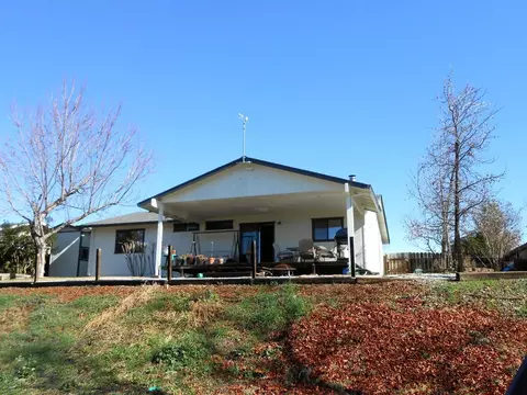 3882 Wolverine Dr, Redding, CA 96001 photo 4