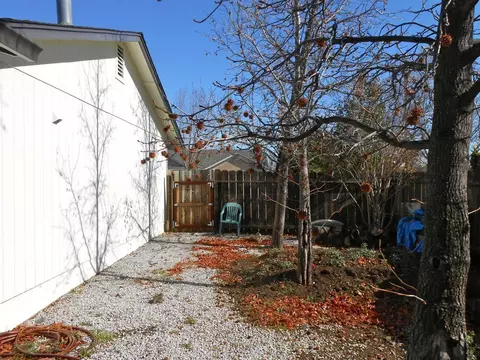 3882 Wolverine Dr, Redding, CA 96001 photo 6