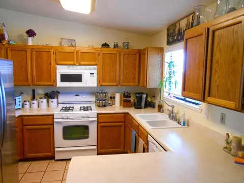 3882 Wolverine Dr, Redding, CA 96001 photo 11