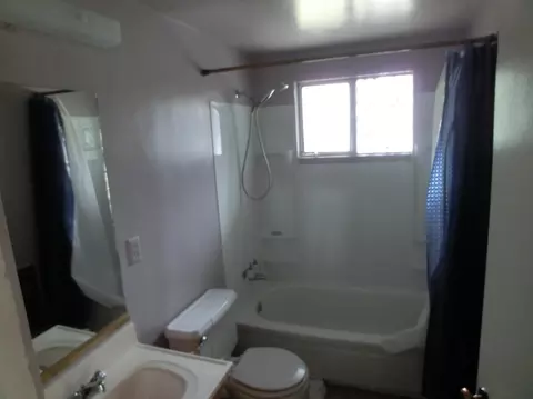 1476 Riviera, Redding, CA 96001 photo 6