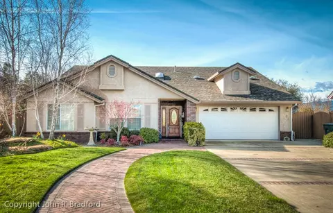 132 Franciscan Trl, Redding, CA 96003 photo 1