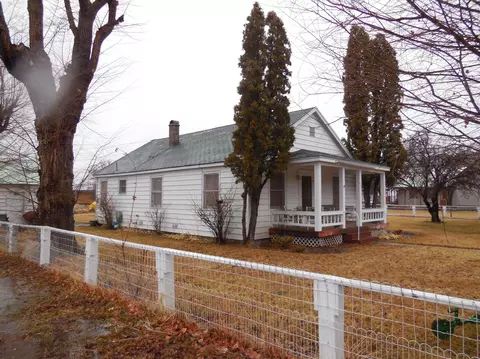 406 Main St, Adin, CA 96006 photo 2
