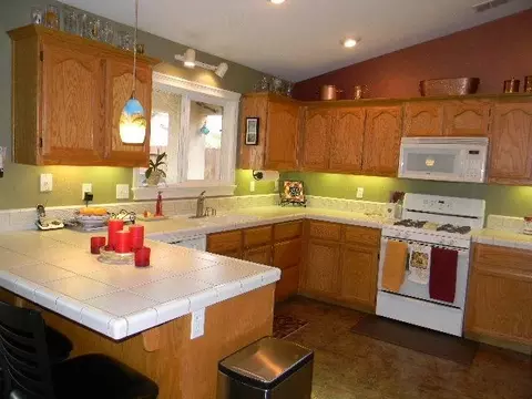 3905 Meadow Oak Way, Redding, CA 96002 photo 7