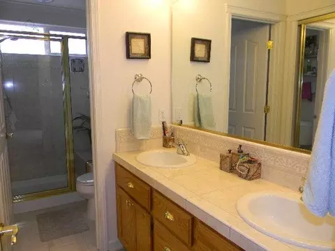 3905 Meadow Oak Way, Redding, CA 96002 photo 11