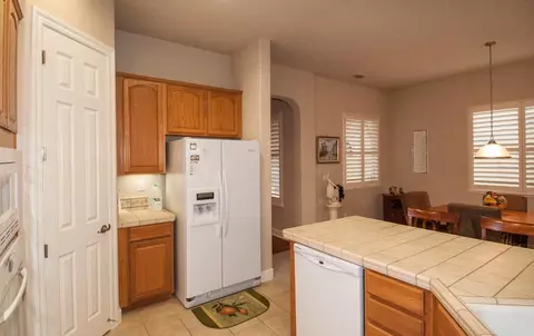 667 Woodacre, Redding, CA 96002 photo 9