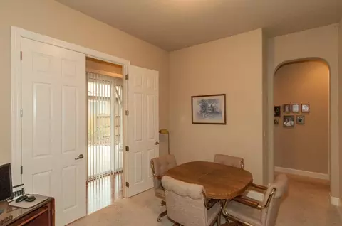667 Woodacre, Redding, CA 96002 photo 11