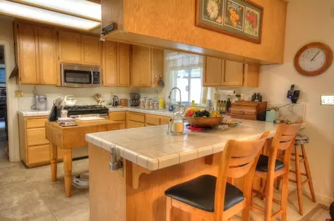 11572 Fox Estates Ct, Redding, CA 96003 photo 5