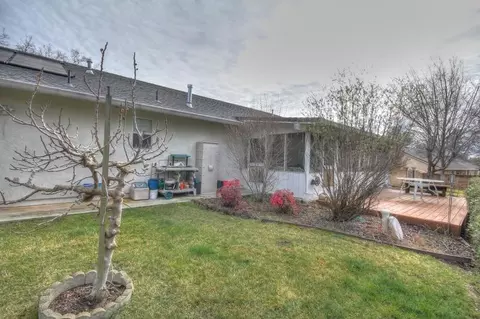 11572 Fox Estates Ct, Redding, CA 96003 photo 18