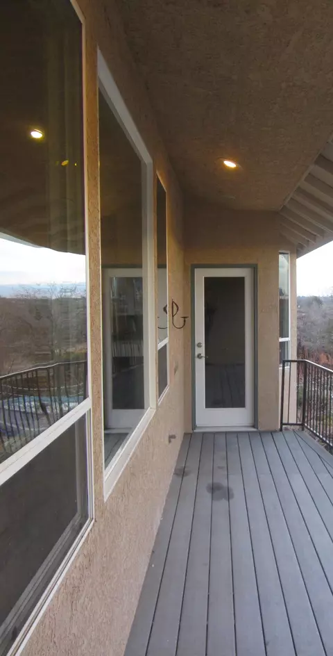 997 Rollingview Dr, Redding, CA 96003 photo 17