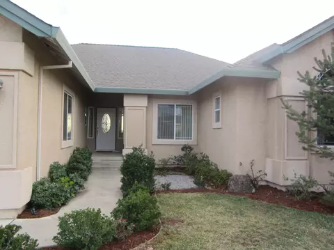 997 Rollingview Dr, Redding, CA 96003 photo 2