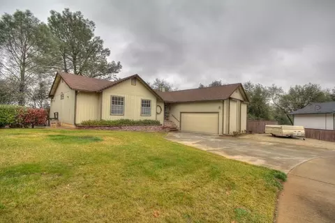 3832 Bluffside Ct, Redding, CA 96002 photo 12