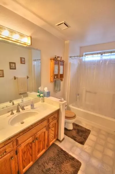 3832 Bluffside Ct, Redding, CA 96002 photo 11