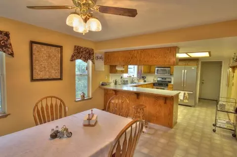 3832 Bluffside Ct, Redding, CA 96002 photo 6