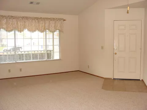 764 Fuller Ct, Redding, CA 96003 photo 3