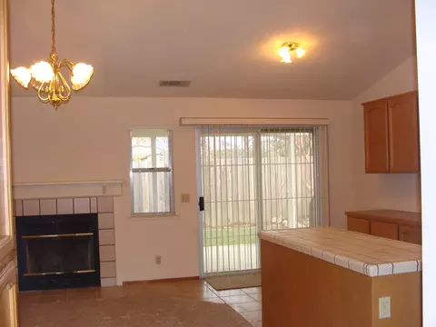 764 Fuller Ct, Redding, CA 96003 photo 4