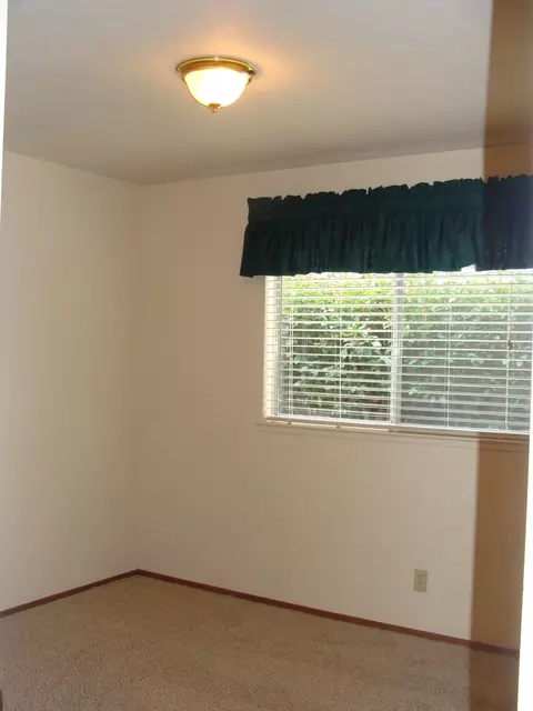 764 Fuller Ct, Redding, CA 96003 photo 10