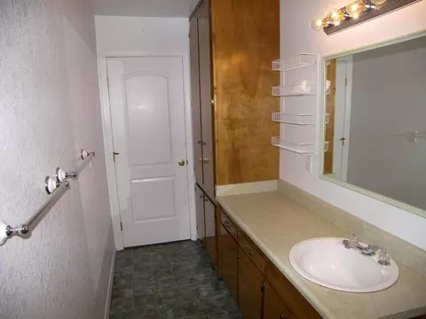 2801 Henderson Rd, Redding, CA 96002 photo 11