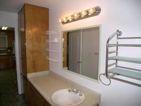2801 Henderson Rd, Redding, CA 96002 photo 9