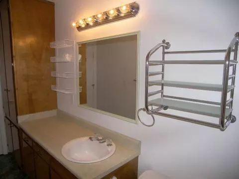 2801 Henderson Rd, Redding, CA 96002 photo 10
