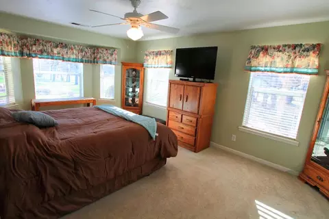 11423 Stillwater Way, Redding, CA 96003 photo 19