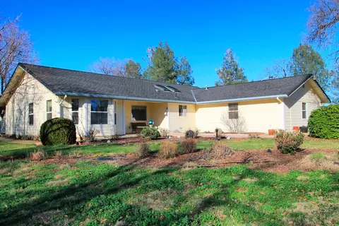 11423 Stillwater Way, Redding, CA 96003 photo 5