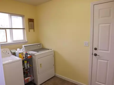 10296 October Ln, Redding, CA 96003 photo 7