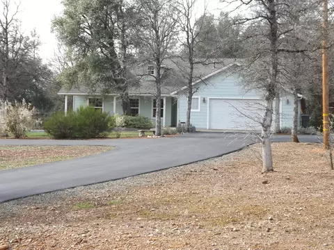 10296 October Ln, Redding, CA 96003 photo 1