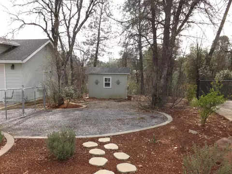 10296 October Ln, Redding, CA 96003 photo 29