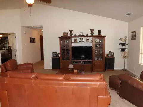10296 October Ln, Redding, CA 96003 photo 12