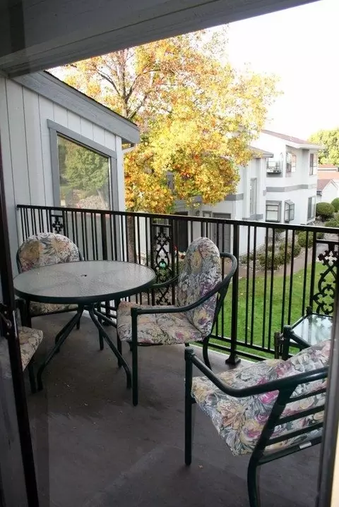 466 Ridgecrest Trl #237, Redding, CA 96003 photo 1