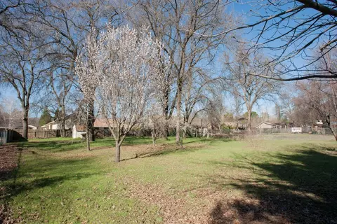 6521 Lucerne Ct, Redding, CA 96001 photo 11