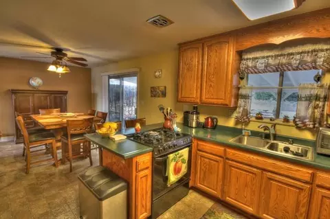 4265 Waushara Ave, Redding, CA 96001 photo 5