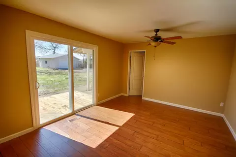 3095 Forest Hills Dr, Redding, CA 96002 photo 8
