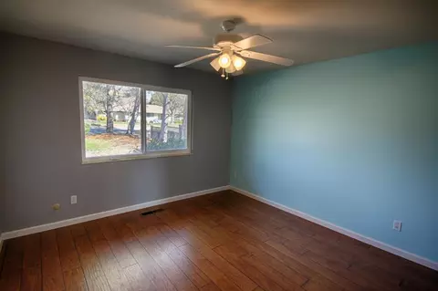 3095 Forest Hills Dr, Redding, CA 96002 photo 9