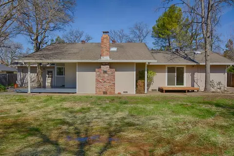 3095 Forest Hills Dr, Redding, CA 96002 photo 2