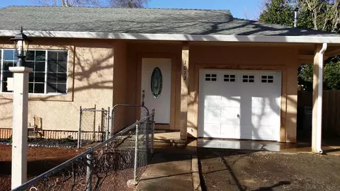 1013 2nd St, Redding, CA 96002 photo 5