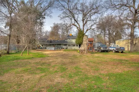 19059 Genevieve Rd, Redding, CA 96003 photo 2