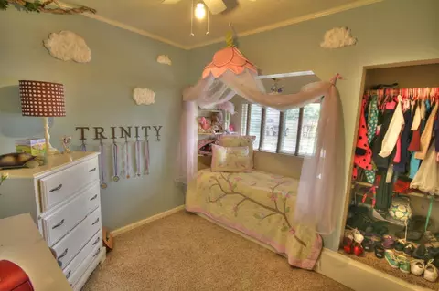 19059 Genevieve Rd, Redding, CA 96003 photo 9