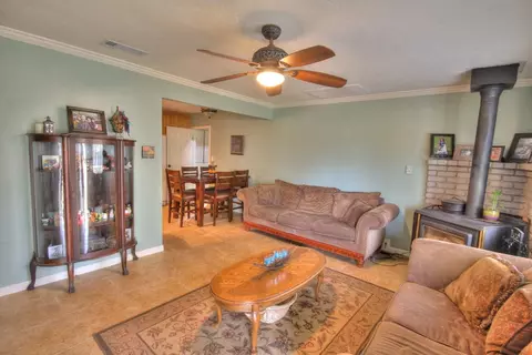 19059 Genevieve Rd, Redding, CA 96003 photo 11