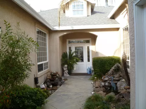 4052 Calliope Ct, Redding, CA 96002 photo 2