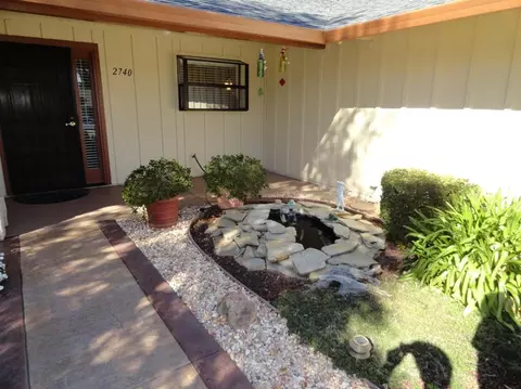2740 Howard Dr, Redding, CA 96001 photo 2