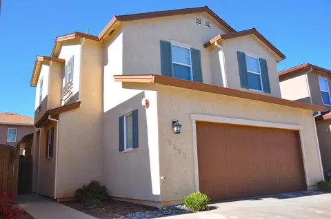 2328 La Villa Way, Redding, CA 96003 photo 1