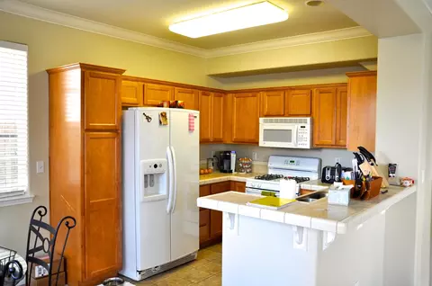 2328 La Villa Way, Redding, CA 96003 photo 6