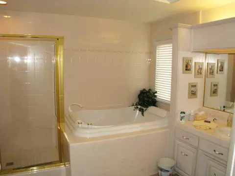 752 Oakhurst Trl, Redding, CA 96003 photo 18