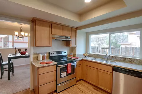 2376 Carnelian Way, Redding, CA 96003 photo 7