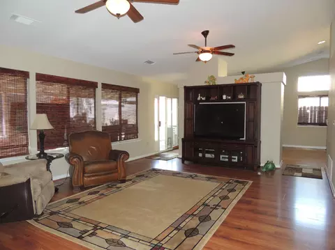 4354 Agnes May Dr, Redding, CA 96002 photo 5